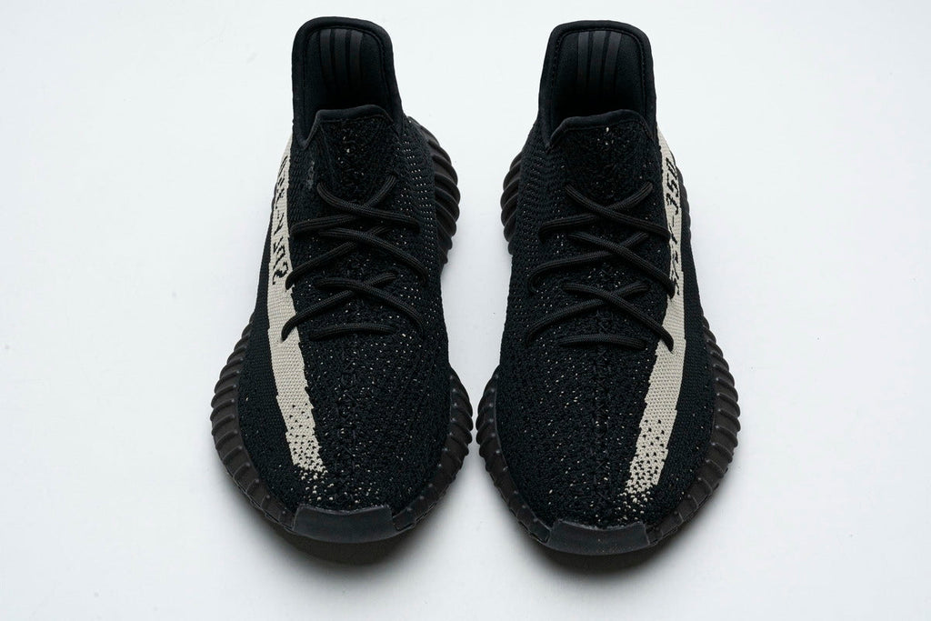 Yeezy Boost 350 V2 Core Black/White BY1604