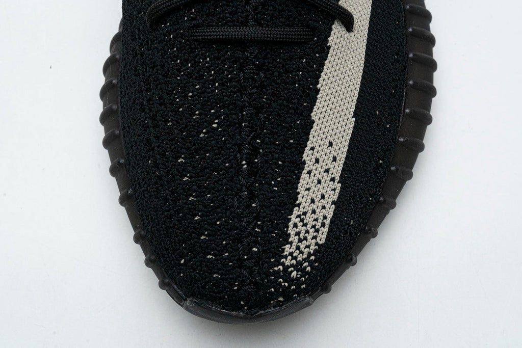 Yeezy Boost 350 V2 Core Black/White BY1604