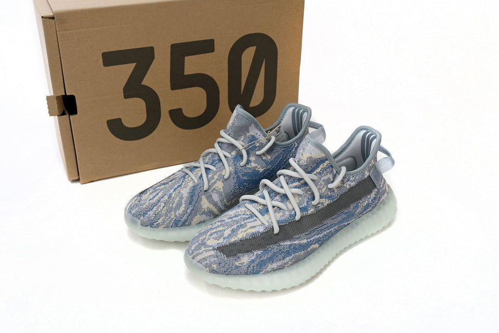 Yeezy Boost 350 V2 Sky Blue GW3375