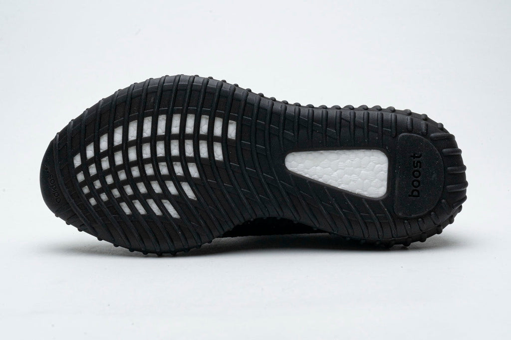 Yeezy Boost 350 V2 Core Black/White BY1604