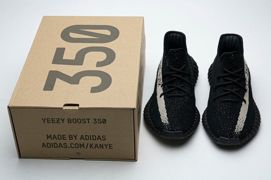 Yeezy Boost 350 V2 Core Black/White BY1604