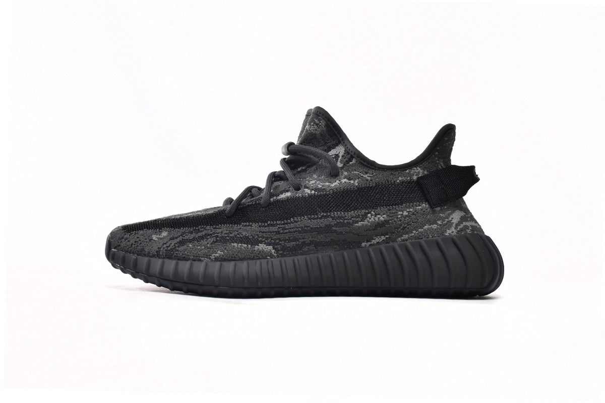 Yeezy 350 V2 Dark Salt ID4811