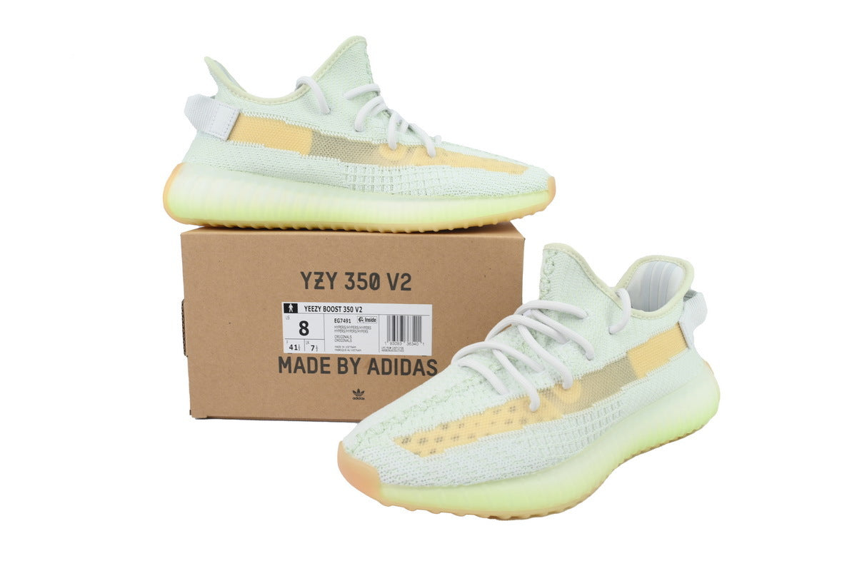 Yeezy Boost 350 V2“Hyperspace”EG7491