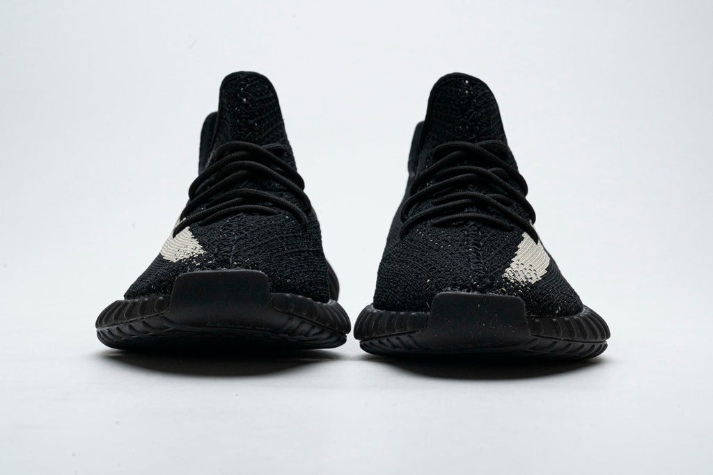Yeezy Boost 350 V2 Core Black/White BY1604
