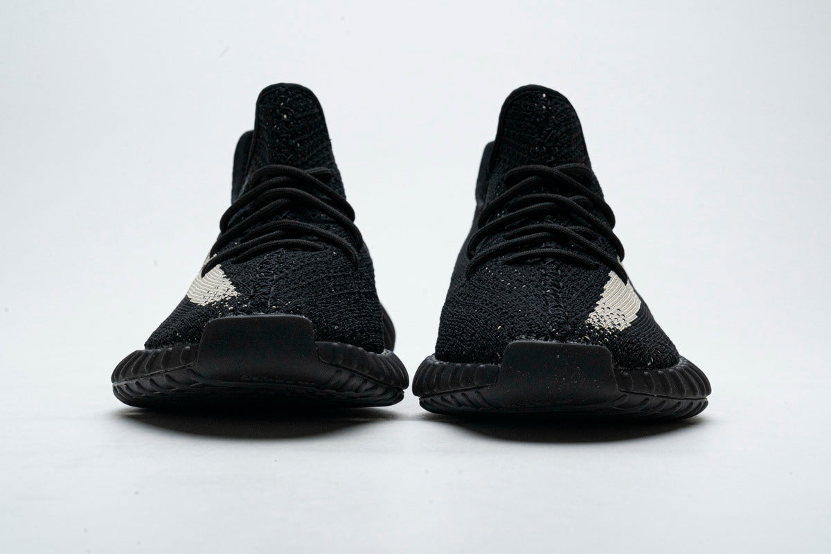 Yeezy Boost 350 V2 Core Black/White BY1604